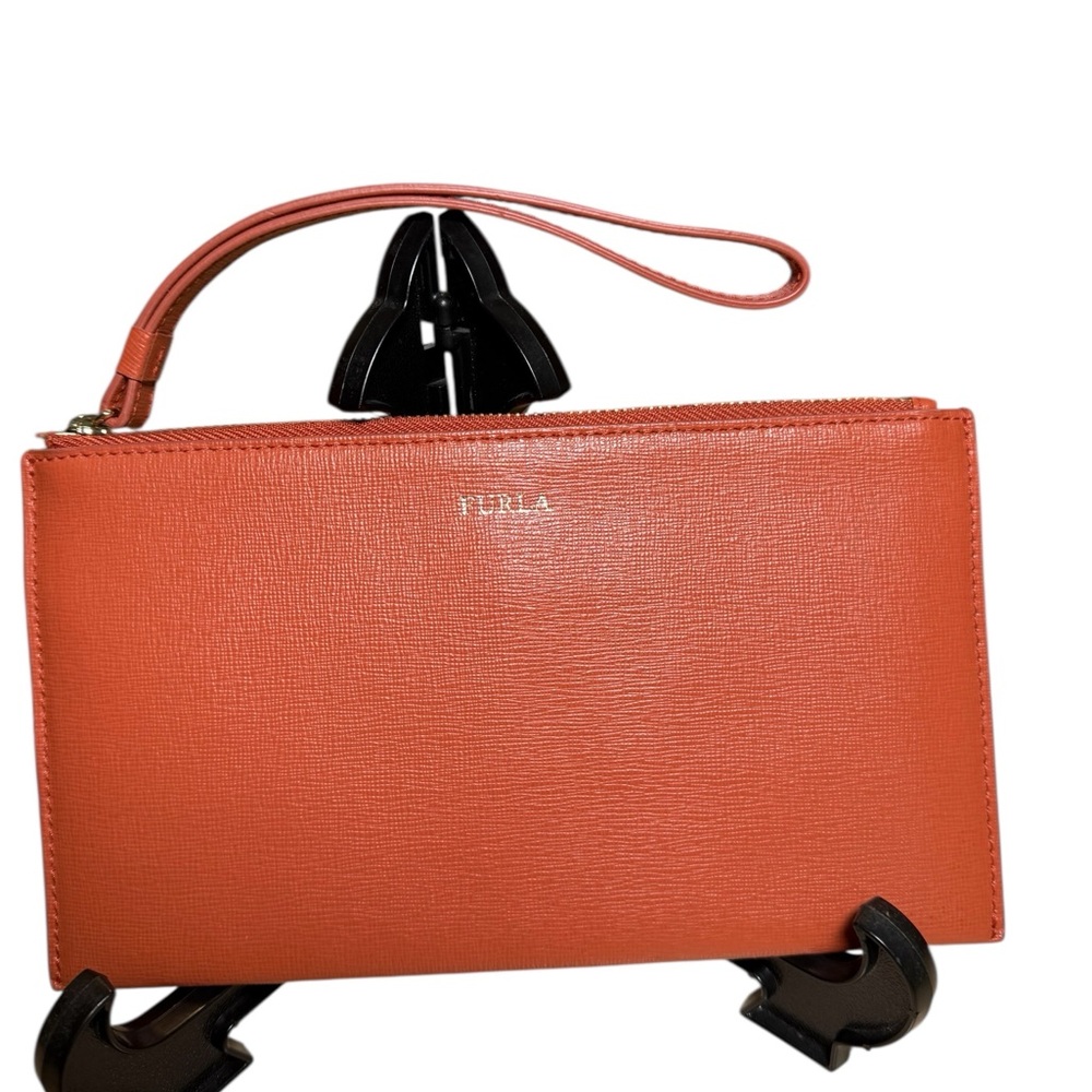 NWOT Furla Leather Large Envelope Wristlet in Burnt Orange